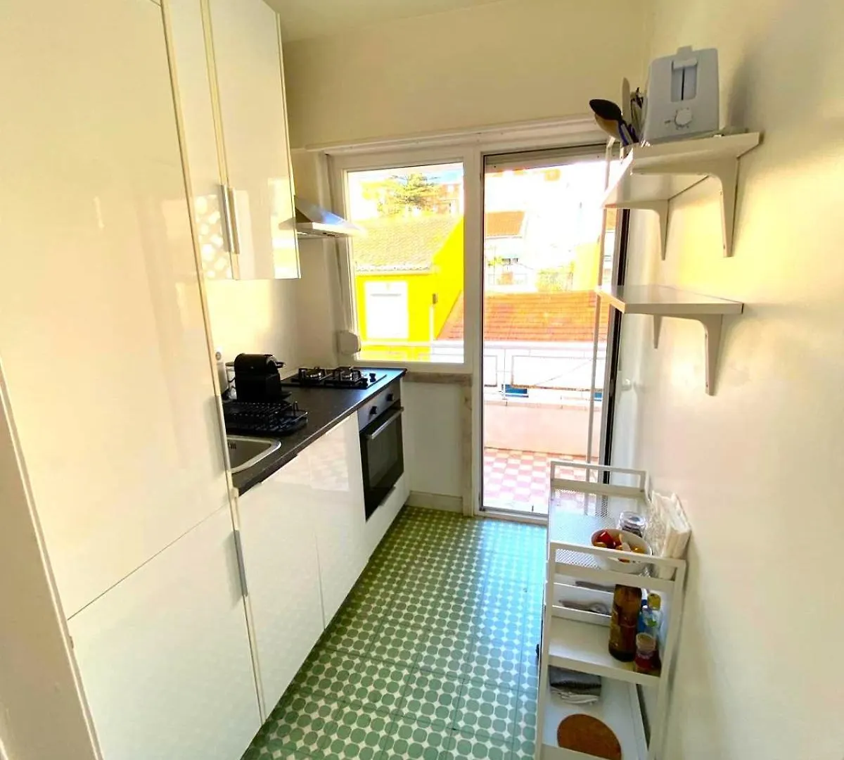 Sunny Apartment With A Balcony Lisboa 0*,